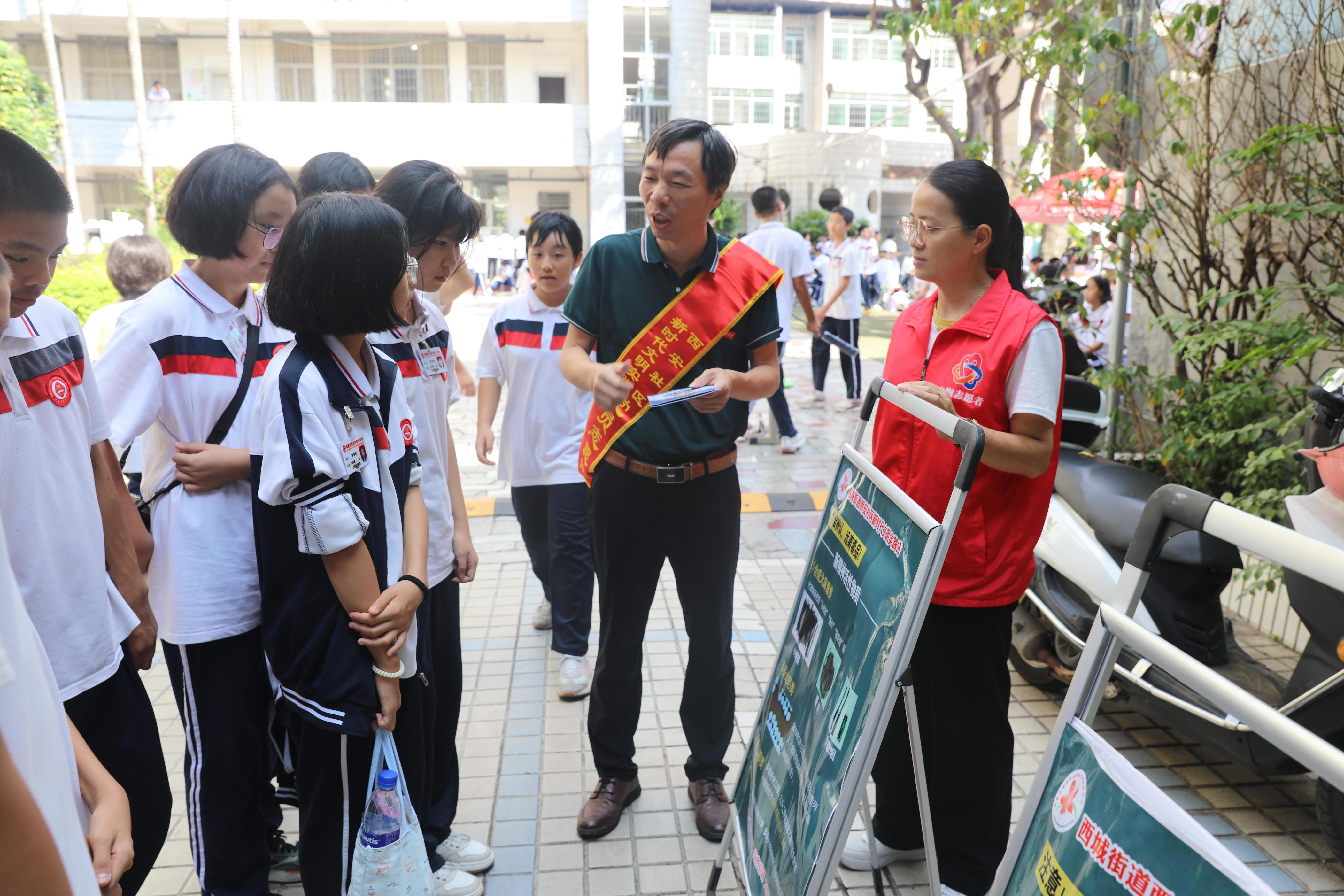 毒的环境中, 健康运动 毒的环境中, 健康运动